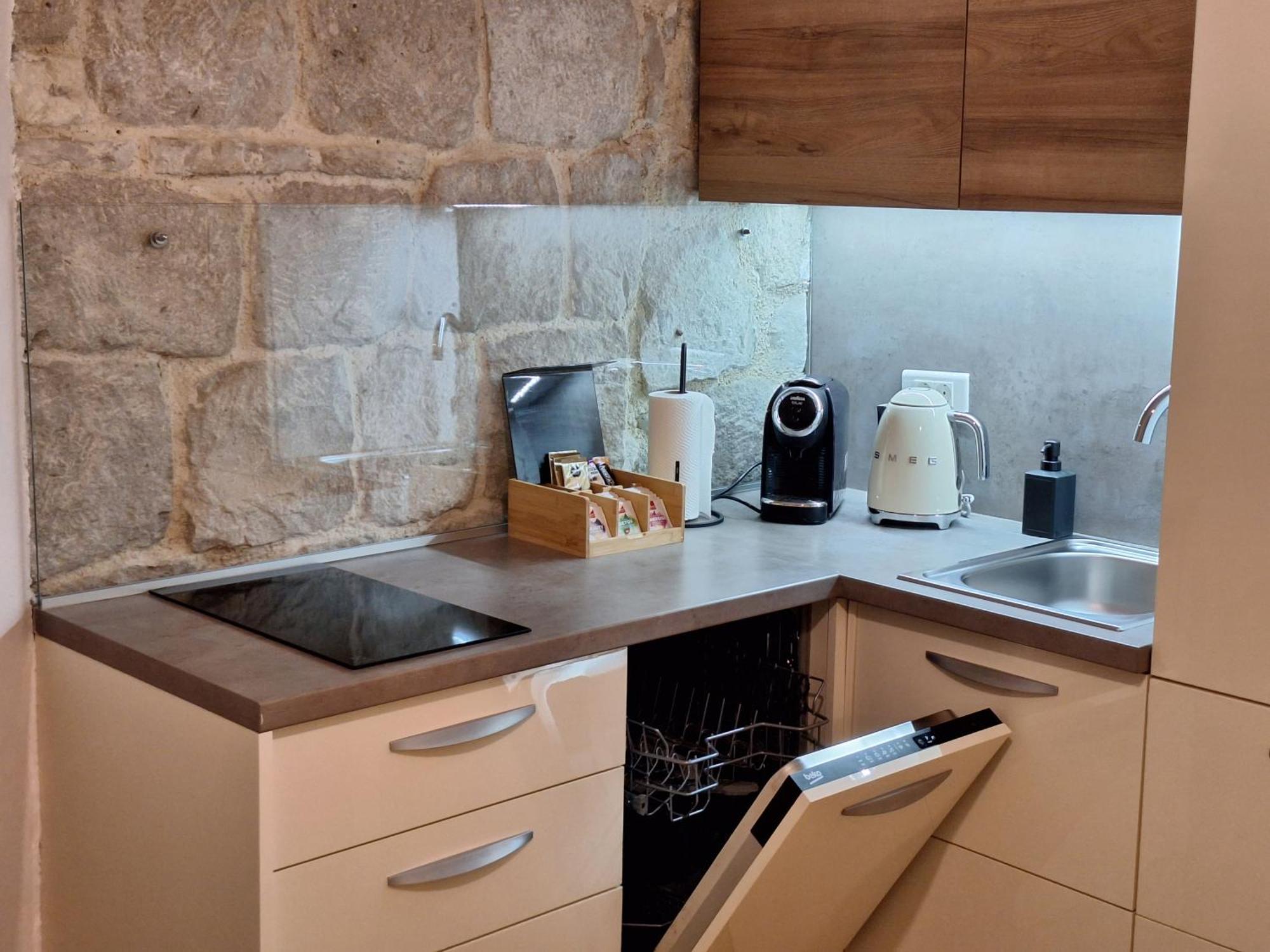 Studio Apartments Petar In Old Part Of Town Split Bagian luar foto