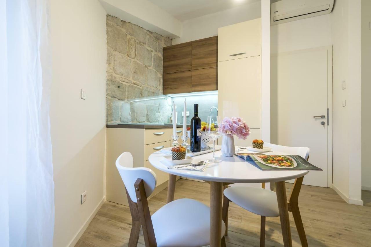 Studio Apartments Petar In Old Part Of Town Split Bagian luar foto